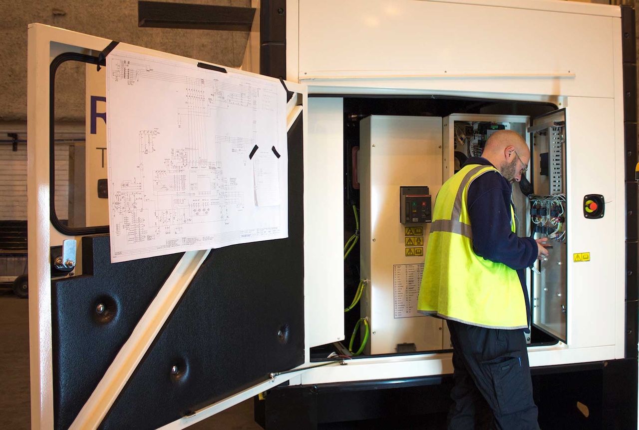 Video: How To Identify Common Generator Components