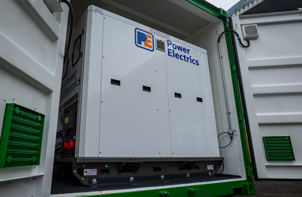 <strong>Advanced Equipment</strong> 